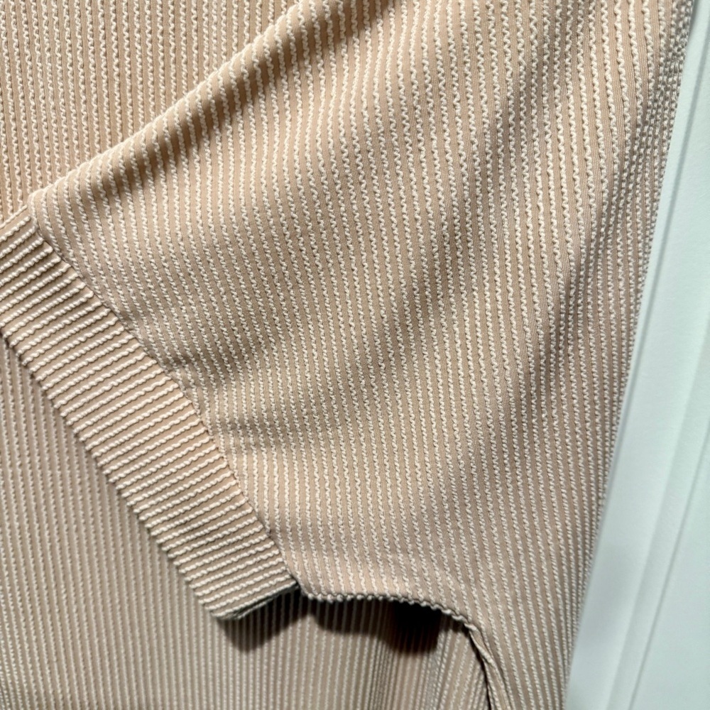 Ribbed Knit Top Beige Tan Oversized - Picture 5 of 7